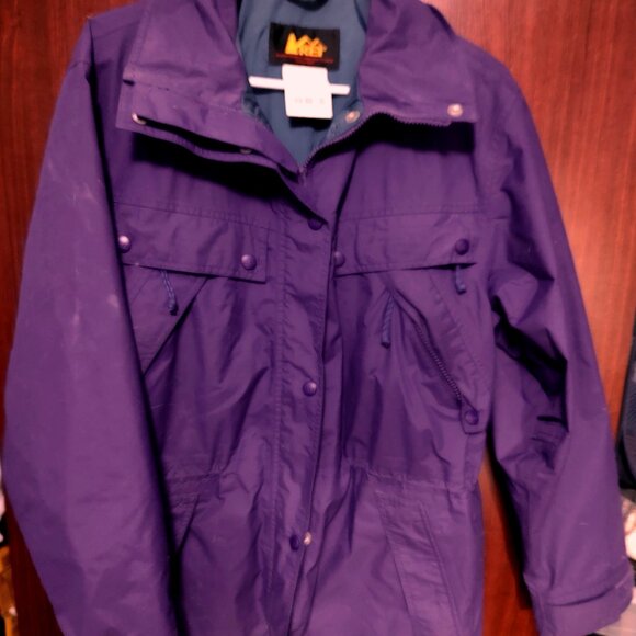REI 3-in-1 Jacket, Size M, Women’s Nylon Jacket with hood and down insert. - Picture 3 of 10